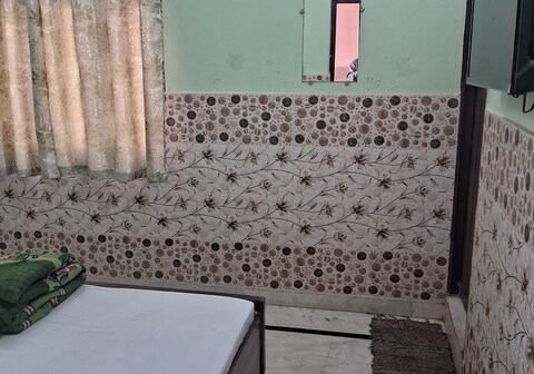 Maa Saraswati Atithi Bhawan