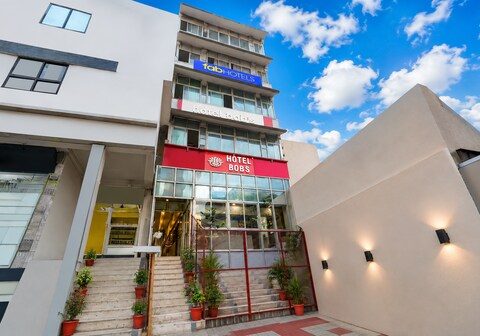 Fabhotel Bobs - 400m from Patna railway Station