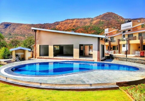 Yash Villa Malhaar