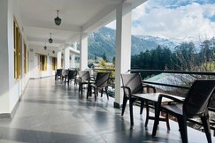 Raju's Palace - Old Manali, Manali Raju's Palace - Old Manali, Manali