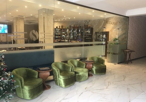 سوبريم هوتل باكو