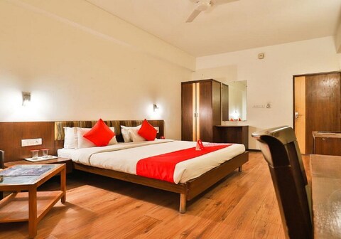 Hotel President Inn By Sky Stays