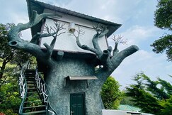 Estate Residency Tree House and Cave house, Kodaikanal Estate Residency Tree House and Cave house, Kodaikanal