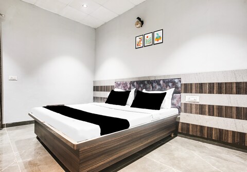 OYO 831554 Ravi Hotel & Banquet