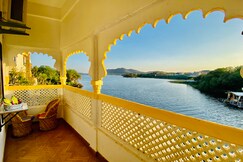 Vallabhgarh The Lake Retreat, Udaipur Vallabhgarh The Lake Retreat, Udaipur