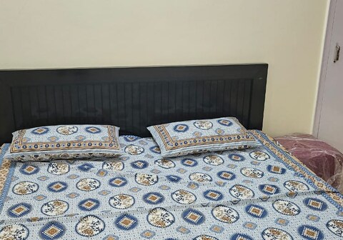 Radha Krishna Kripa Sharnam