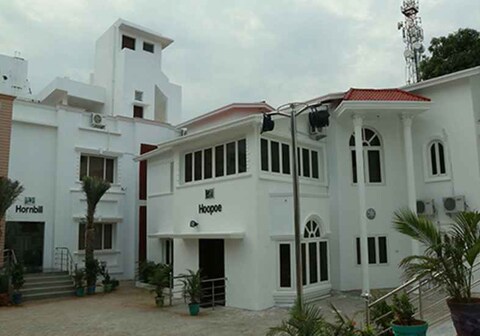 G.R.Inn service apartment