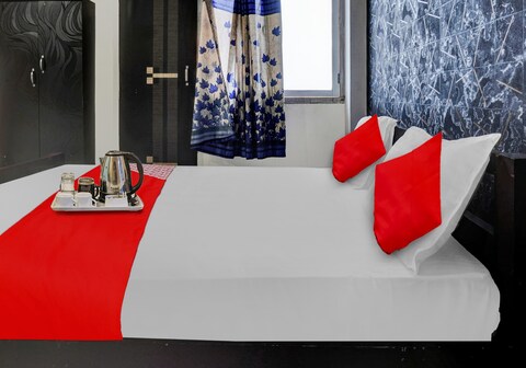 Hotel O Yashwant Palace