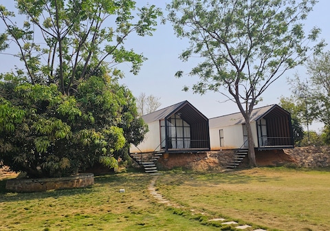 Aura Farms Private Pool Cottages