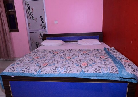 ShriLaxmi GuestHouse