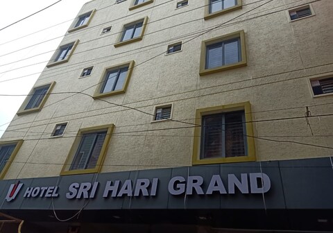 Hotel Srihari Grand