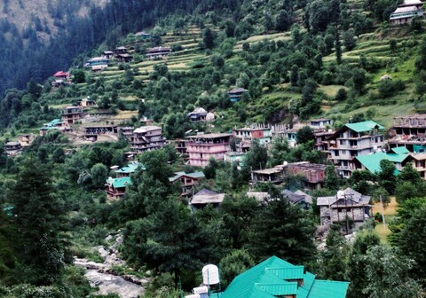 Shining Star Homestay | Rooms & Kitchen