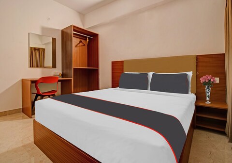 Super Collection O Petals Otium Business Hotel