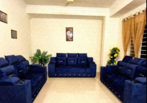 Stylish 3bhk A/C Apartment