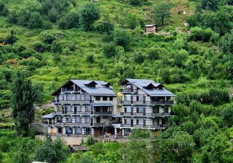 Manali Se | Luxury Villa