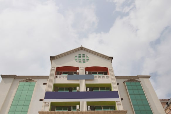 Hotel O Century Park