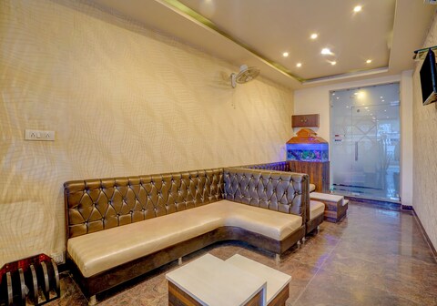 Hotel O TRAVELLER INN