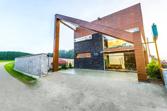 FabHotel Sholas Residency I - Nr. Government Rose Garden