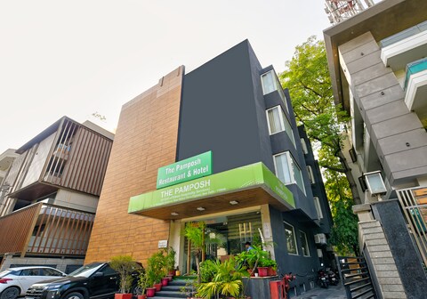 The Pamposh - Nehru Place