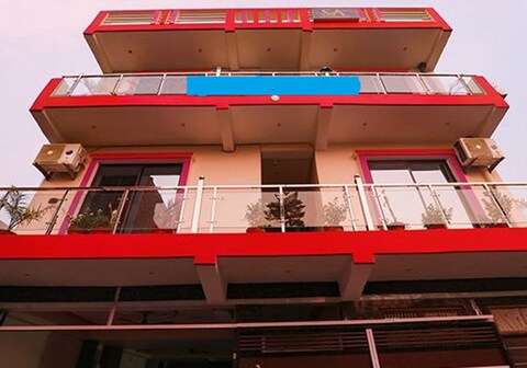 The Siya Stays | Luxury Stay next to Airport