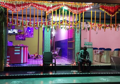 Baba Bibhuti Hotel