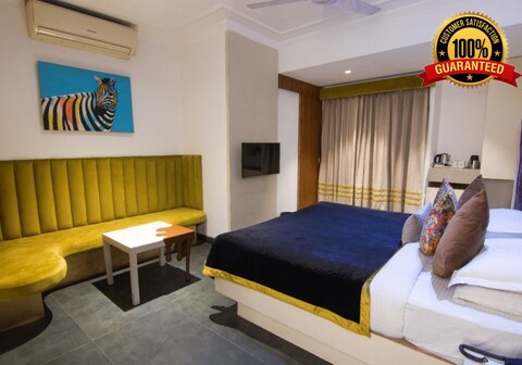 Hotel Sri Nanak Continental@4Min Karol Bagh Market