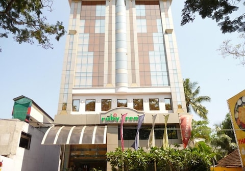 RubyArena - A Luxurious Business Hotel