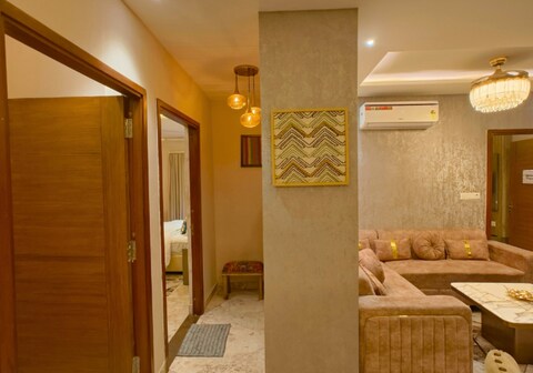 Jaltara Stays | 3 BHK Apartment at Bapu Nagar