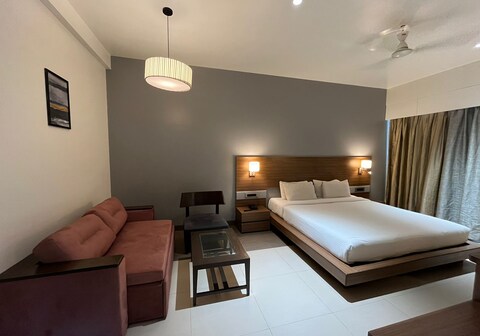 Hotel Sadanand Regency - Balewadi, Baner