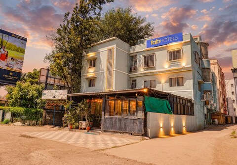 FabHotel Krishna Executive