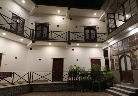 WEST WINDS RESORT AND SPA