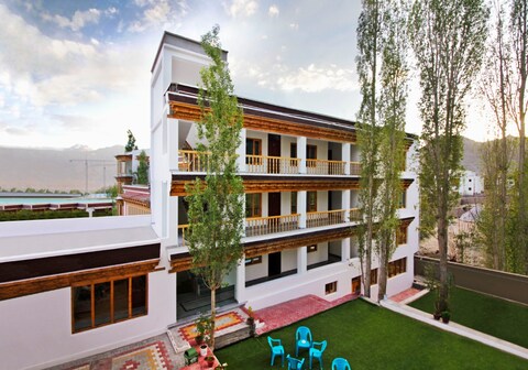 Hotel Ladakh Marvel - Top 3 Star Hotel