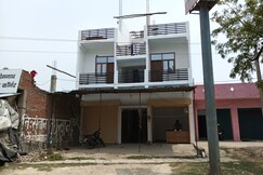 Super hotel, Lucknow Super hotel, Lucknow