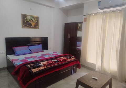 Shree Vrindavan Suits