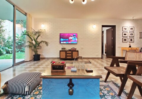 2BHK Pretty apartment in peaceful area near beach