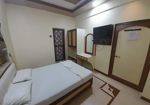 Hotel Sai International By WB Inn