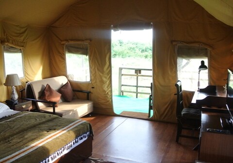 IRAI SAFARI RETREAT
