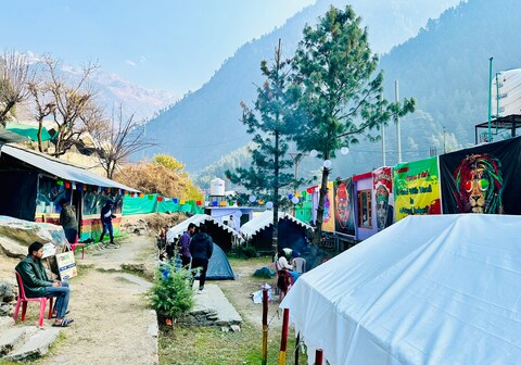 Stoners Camps And Cafe