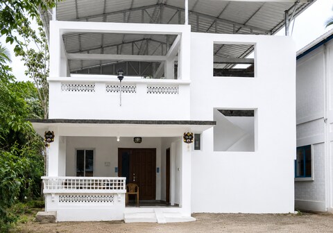 Tamilmagilstays