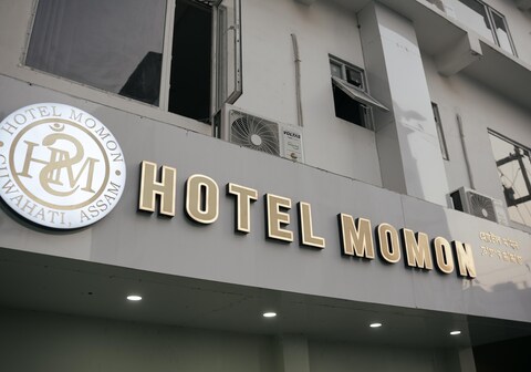 HOTEL MOMON