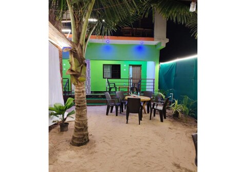 Gokarna Waves End Stay and Cafe