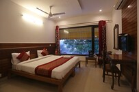OYO 8337 DLF Phase 4, Delhi OYO 8337 DLF Phase 4, Delhi