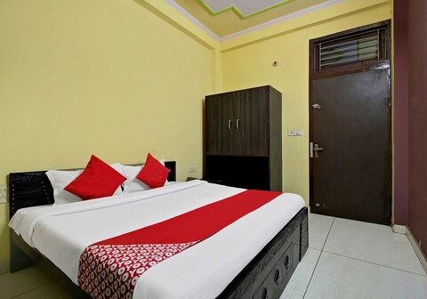 Hotel O Kanak and Restro