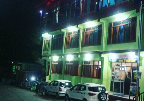 Hotel Pine Dhanaulti