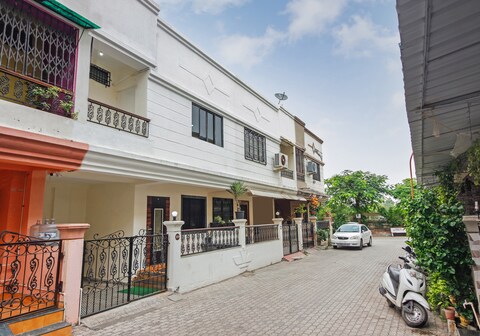 Villas holiday home service