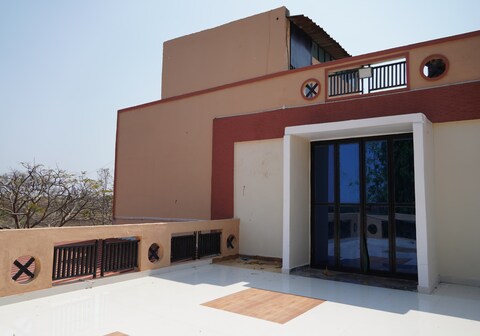 Tiger Top Club and Resort