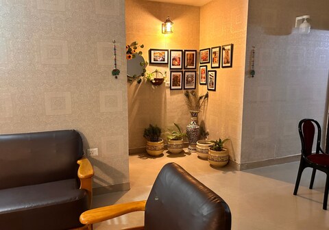 Vrindavan BnBs by VHI Stays