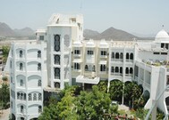 Hotel Hilltop Palace, Udaipur Hotel Hilltop Palace, Udaipur