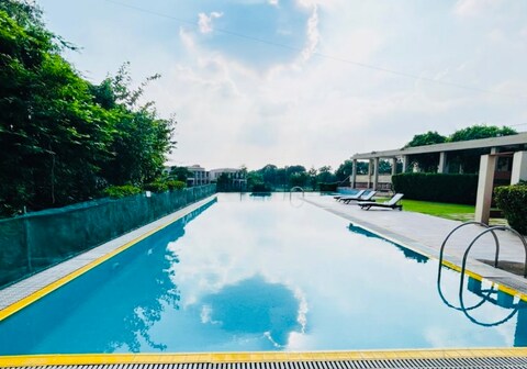 Mor Pur Royal Golf Course Stay