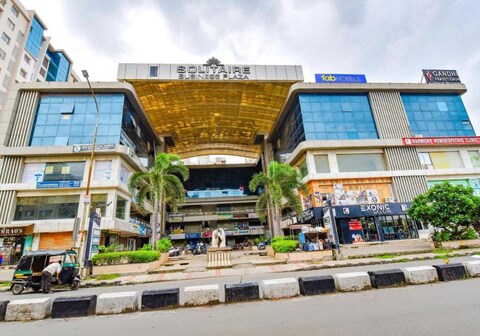 FabExpress Solitaire - Inside Solitaire Business Plaza